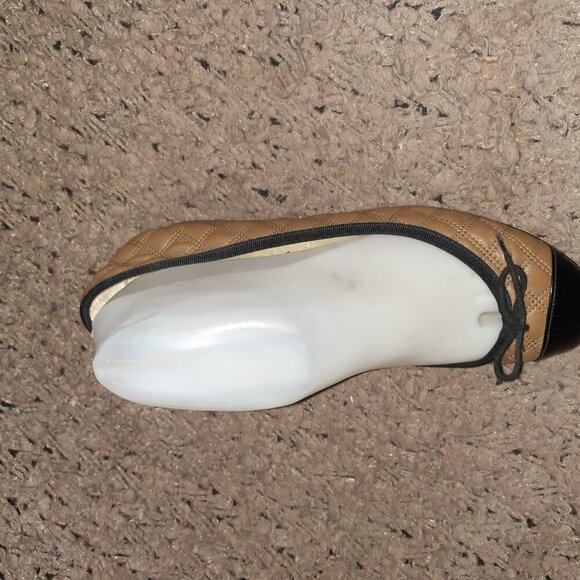 LONDON SOLE-Tan Quilted Leather-Black Patent Leather Cap Toe-Sz 38-Excellent - Picture 9 of 9